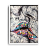 Wandbild im Graffiti Style wo sich zwei Menschen küssen