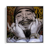 Post Malone mit Goldketten, Goldringe, Golduhr und Goldzähnen