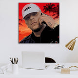 Portrait Bonez MC von 187 Straßenbande Sonnenuntergang mit Palmen und Corbo Basecap Handy und goldene Rolex