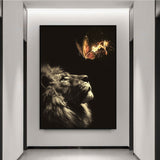 Löwe begegnet Schmetterling