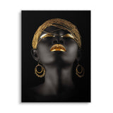 Afrikanische Frau mit meditativer Pose und goldenem Schmuck, Wandbild ohne Rahmen