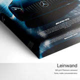 Mercedes AMG Black – Leinwand Qualitätsdetail mit 300 g/m² Premium-Leinwand und feiner, matter Leinwandstruktur