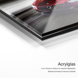 Red Mercedes – Acrylglas-Qualitätsdetail mit 6 mm Premium-Aufbau, massiver Metallplatte und intensiver Farbtiefe