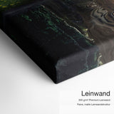 Tiger Reflection – Leinwand-Qualitätsdetail mit 300 g/m² Premium-Leinwand und feiner matter Leinwandstruktur