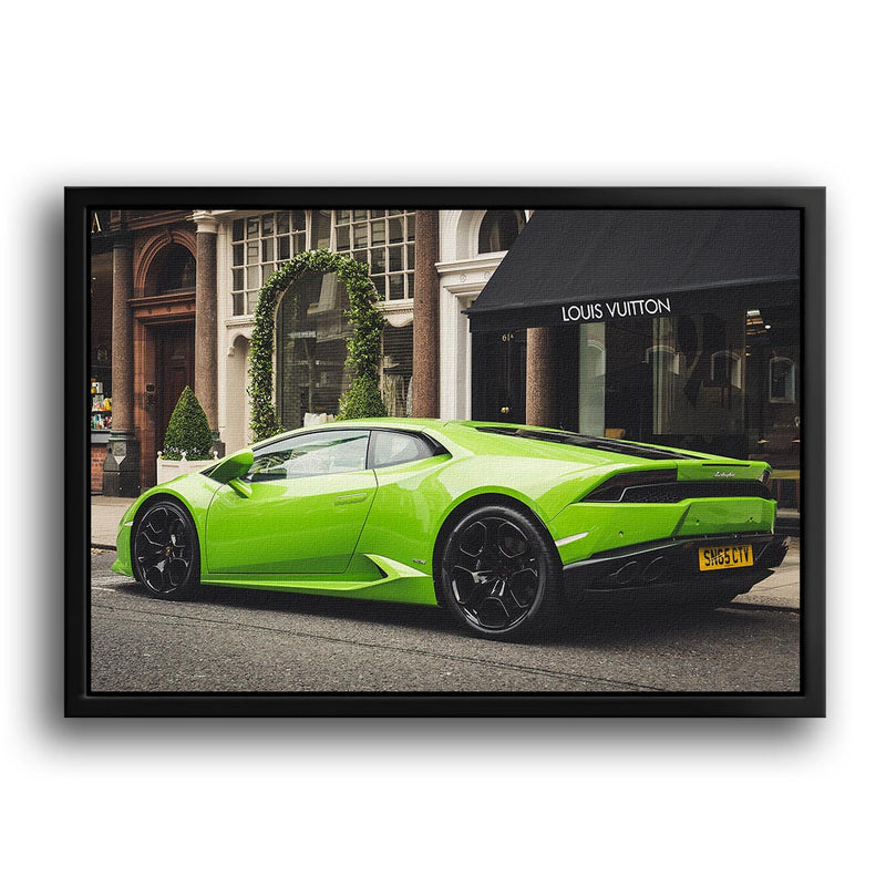 Grüner Lamborghini Aventador auf Straße Leinwandbild mit schwarzem Bilderrahmen
