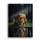Tiger trinkt in der Wildnis an einem See